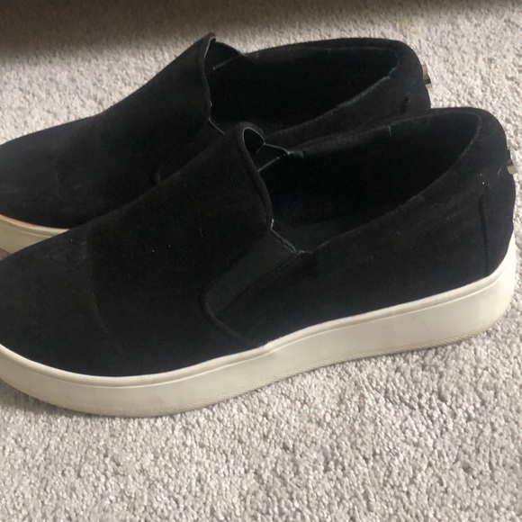 Steve Madden Slip Ons - Picture 5 of 6